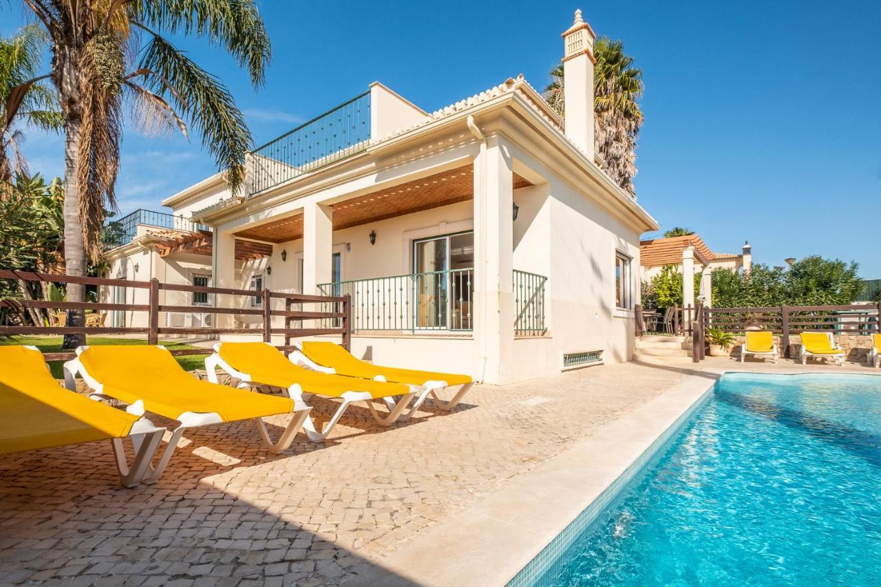Villa Cordeiro - Heated Pool - Free Wi-Fi - Air Con Guia  Luaran gambar